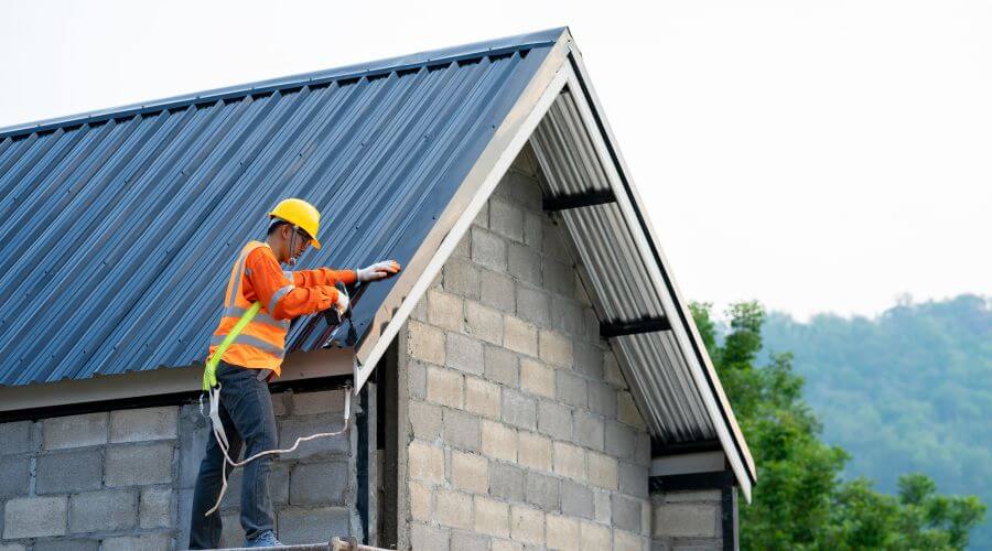 Expert new roof installation services in Crossville, AL